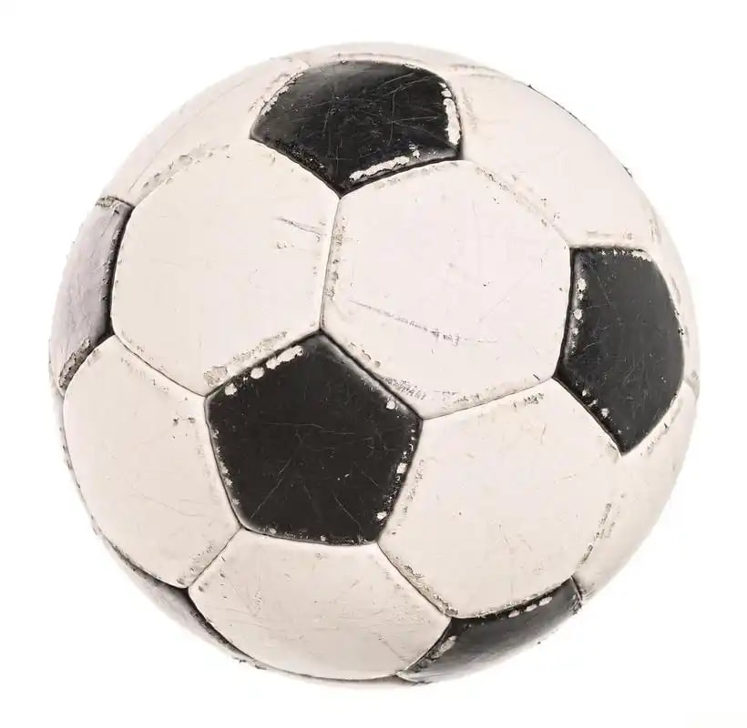 足球爱好者分析赛事